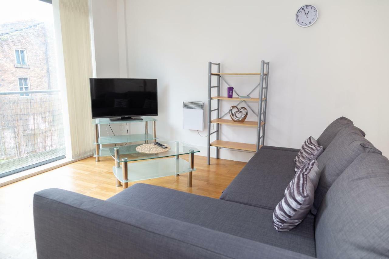 Serviced Apartment In Liverpool City Centre - Free Parking - Balcony - By Happy Days Dış mekan fotoğraf